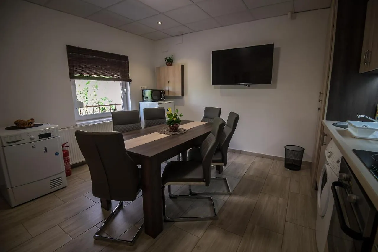 Guest house Mokka Apartman Szeged